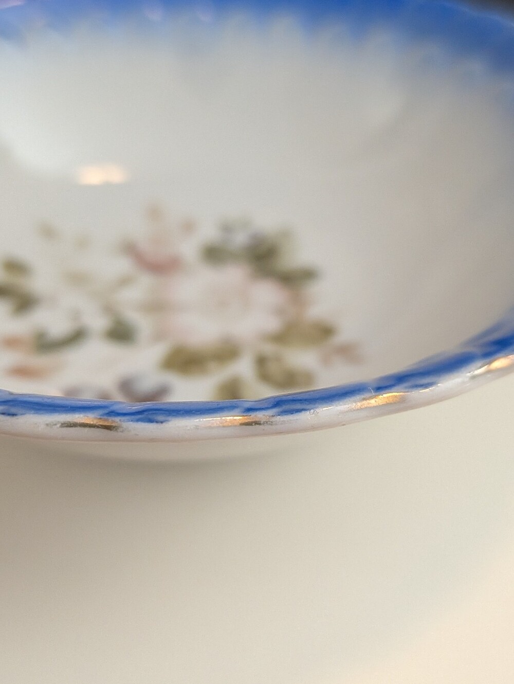 1950s Nippon Yoko Boeki, 5" Porcelain Scalloped Bowl – Japanese Vintage - Picture 9 of 9